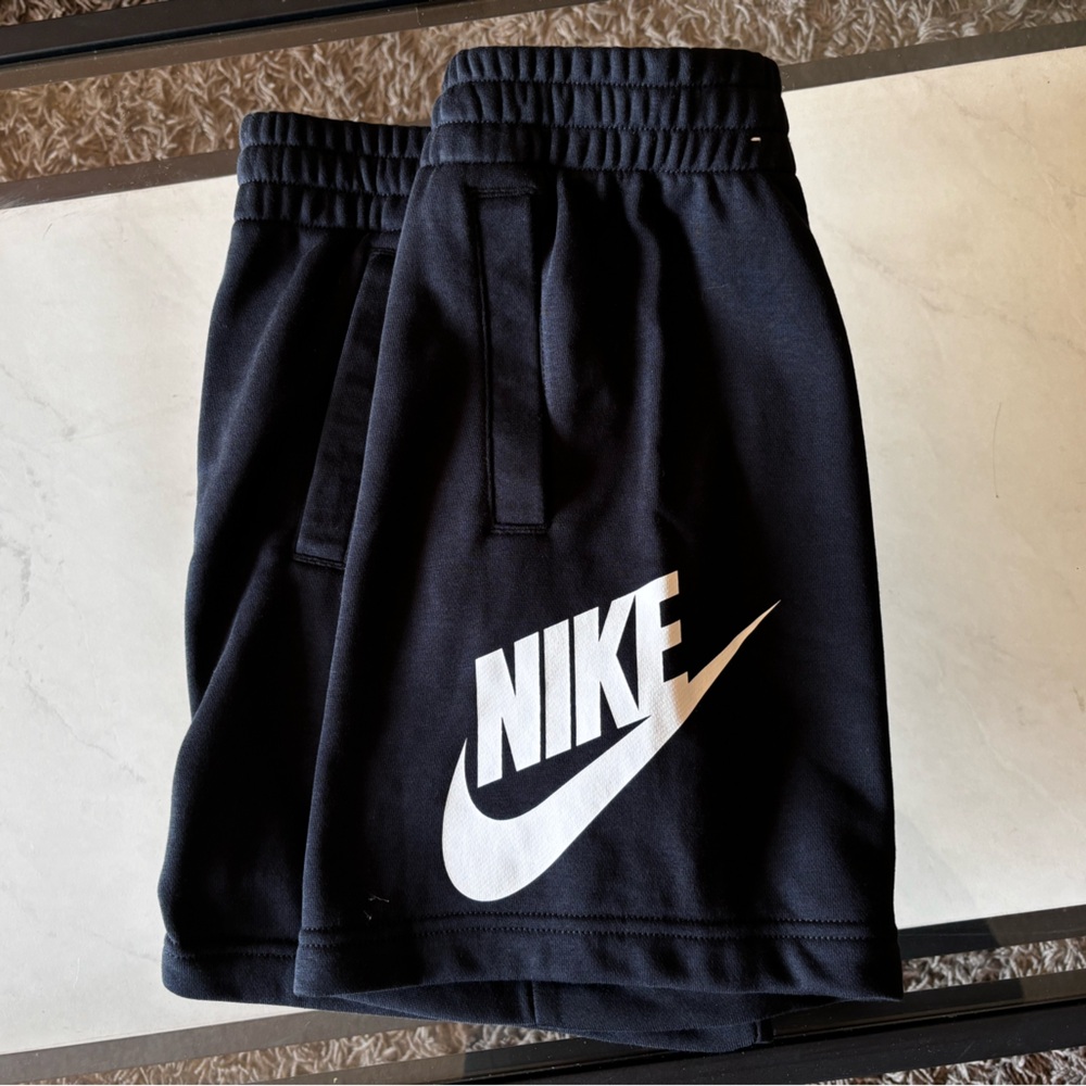 Brand new Medium Boys Nike shorts